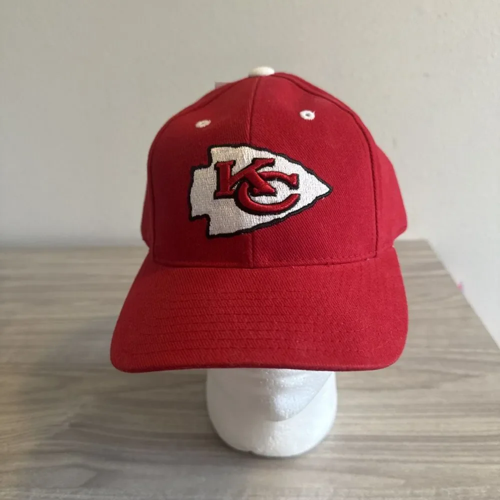Vintage Logo Athletic Kids Adjustable‎ Hat Red Kansas City Chiefs NFL NWT
